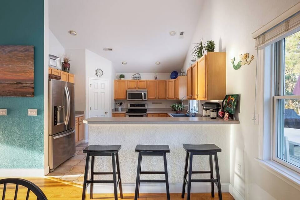 Kitchen and Bar Seating