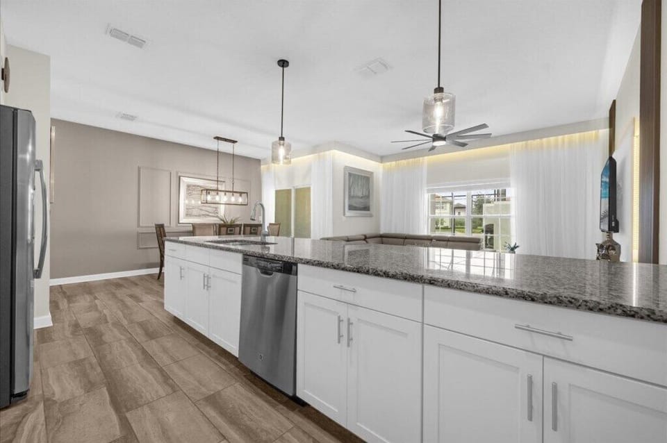 1601 Moon Valley Drive (8).jpg