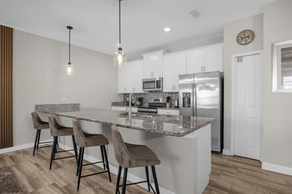 1601 Moon Valley Drive (6).jpg