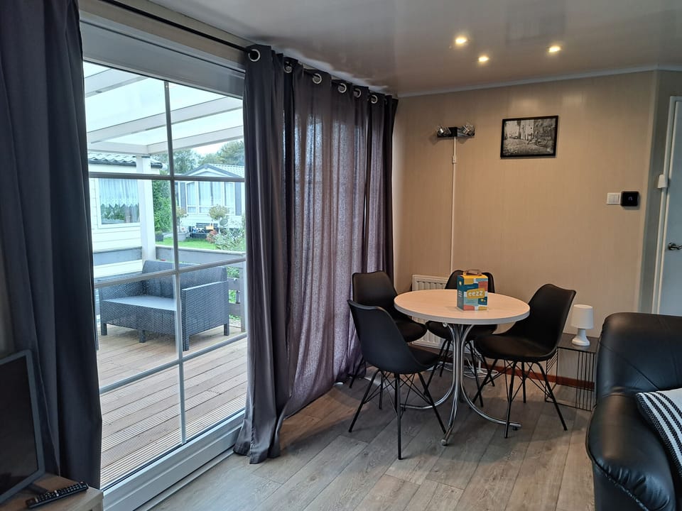 Dining Room of RBR 1233 - Roompot Beach Resort Kamperland