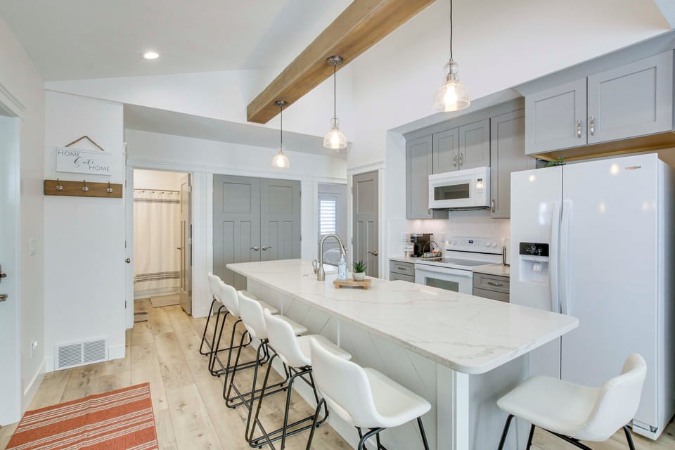 Kitchen | Toaster | Crockpot | Spices | High Chair