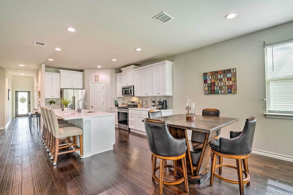 Kitchen & Dining Area | Central A/C & Heat