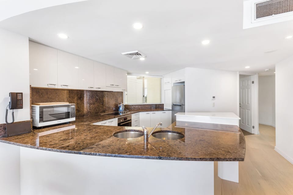 Panoramic Apartment | Private kitchen | Full-size fridge, microwave, oven, stovetop