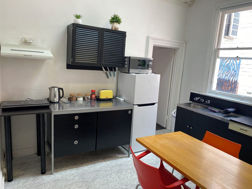 Induction hot plates and microwave