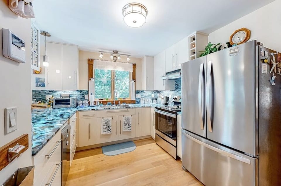 Everything you need is in this kitchen