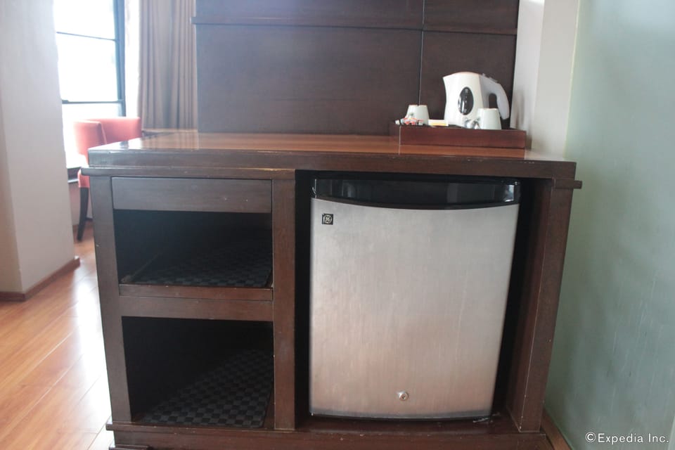 Room | Mini-refrigerator
