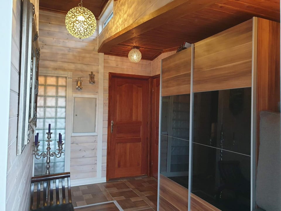 House | Bathroom