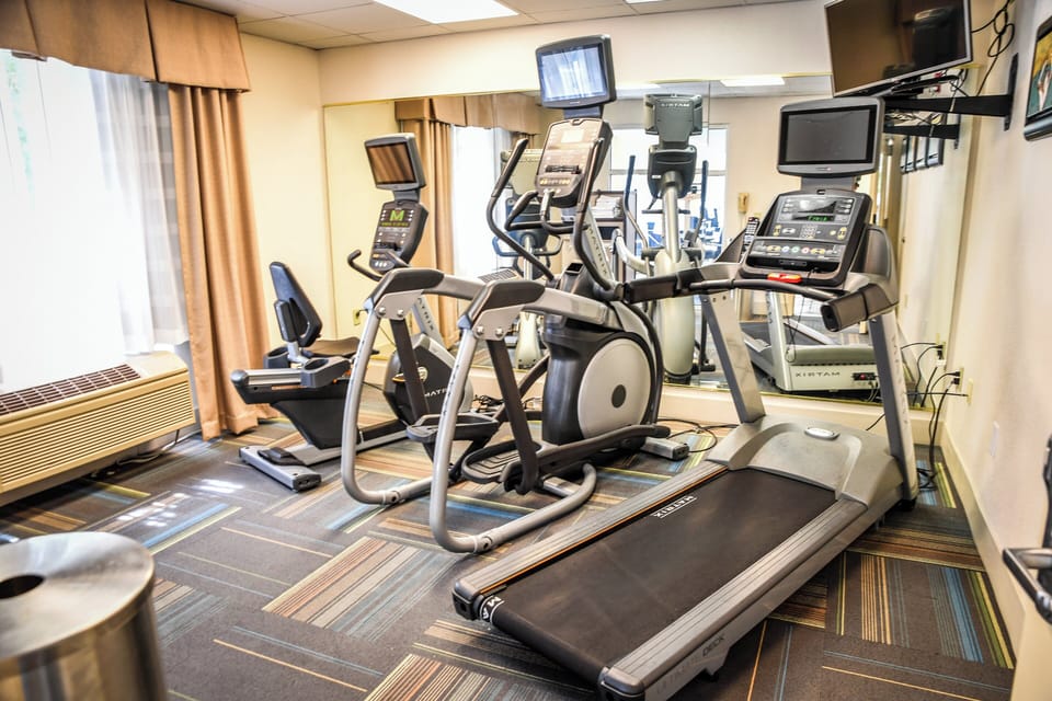 Holiday Inn Express Hotel & Suites Concord by IHG Hotel in Kannapolis