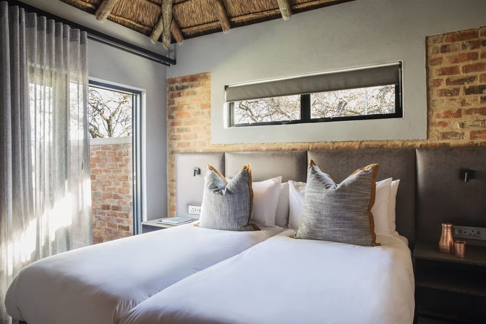 Family Suite | Egyptian cotton sheets, premium bedding, minibar, in-room safe