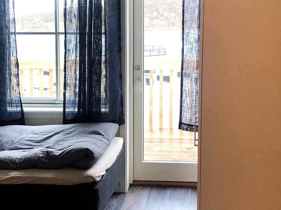 House | 3 bedrooms, individually furnished