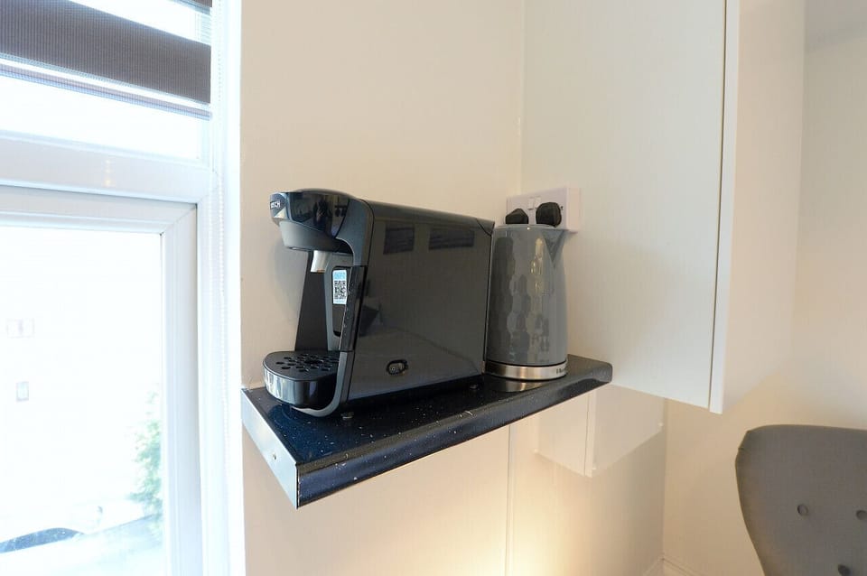 Coffee maching & Kettle