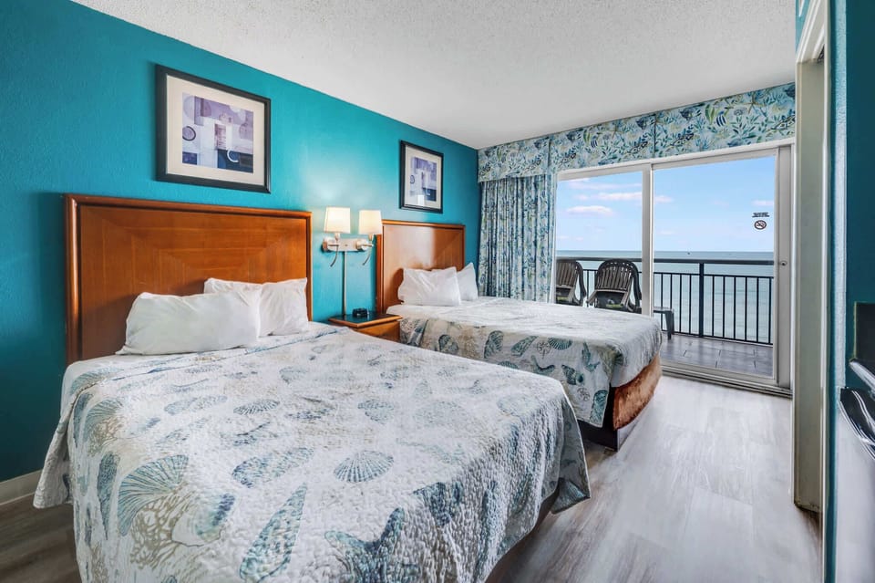 Stunning Bedroom Beautifully Decorated with Amazing Views 💫✨
