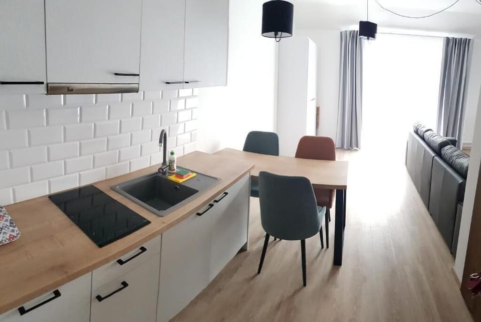 Standard Studio Suite | In-room safe, desk, iron/ironing board, free WiFi