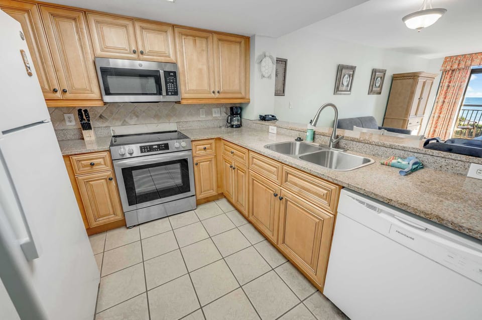 Large Kitchen Area
