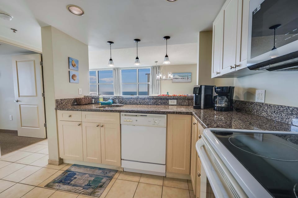Large Kitchen Area
