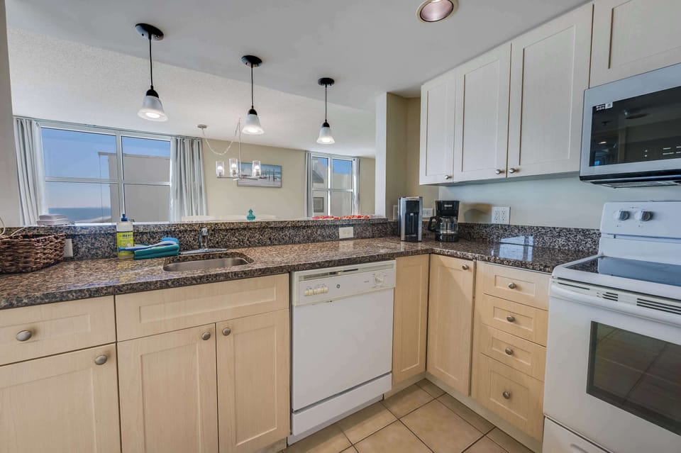 Large Kitchen Area

