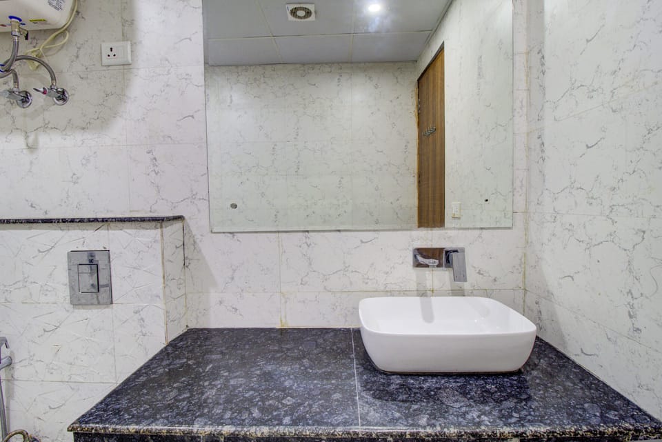 FabHotel Gross inn Suites Hotel in New Delhi