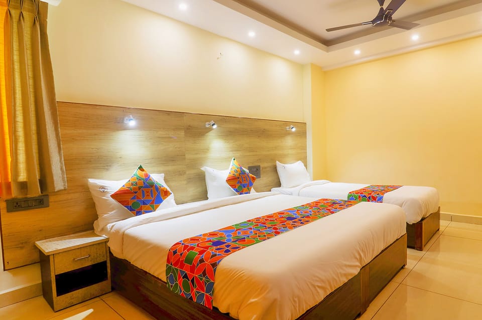 Family Room | Egyptian cotton sheets, premium bedding, in-room safe, desk