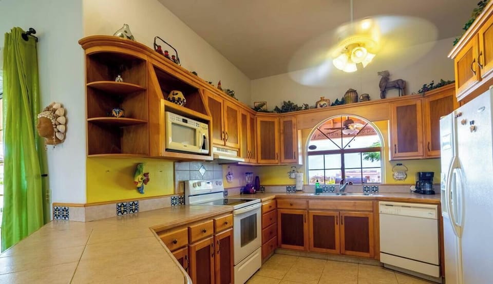 Palapa house El dorado Baja California mountain side rental - kitchen counter