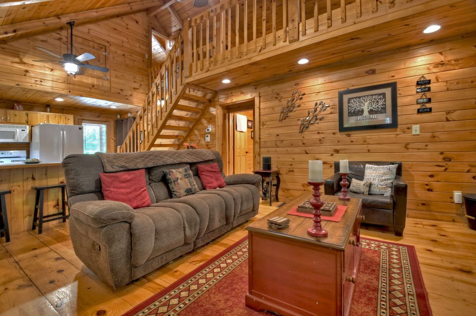Nicely furnished, just waiting for you!!