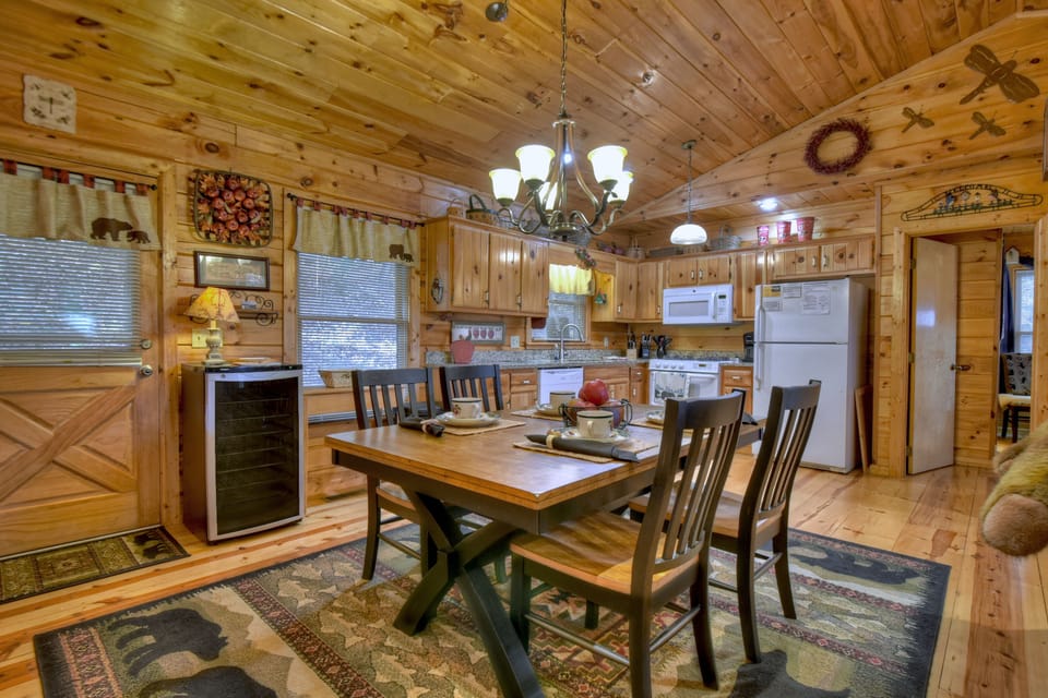 Summit Venture is the ideal couples cabin or bring the whole gang