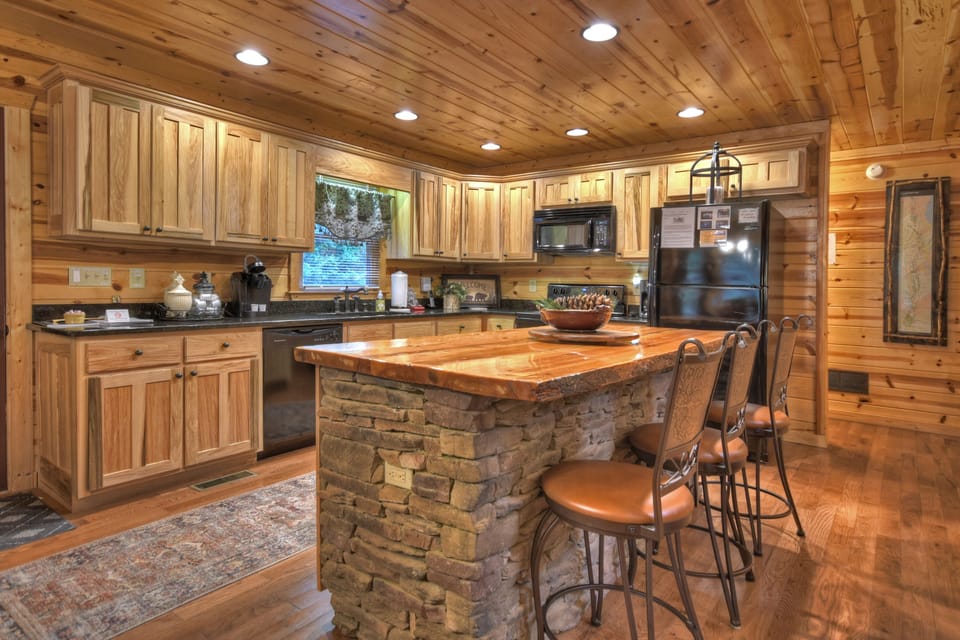 Beautiful stack stone island in the fully furnished kitchen