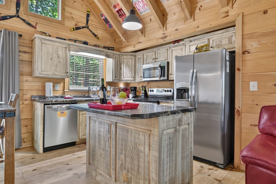 Up, Up and Away is perfect for a small family vacation in Blue Ridge