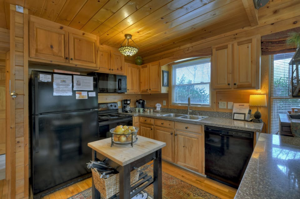 Higher Ground - Lovely Granite Counter Tops As This Blue Ridge Cabin Rental