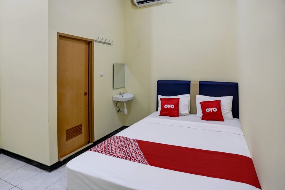 Standard Double Room | WiFi (free), bed sheets