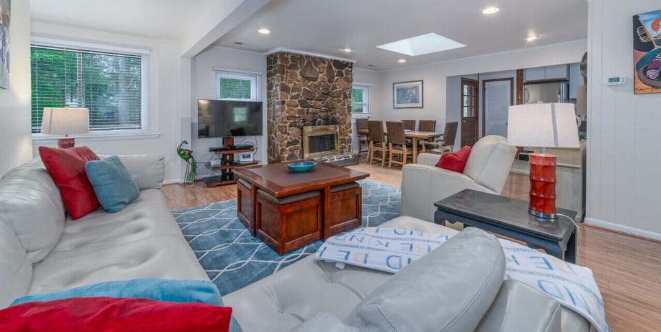 Living room with twin sleeper sofa