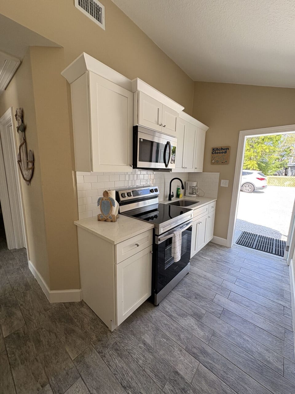 Full-size kitchen