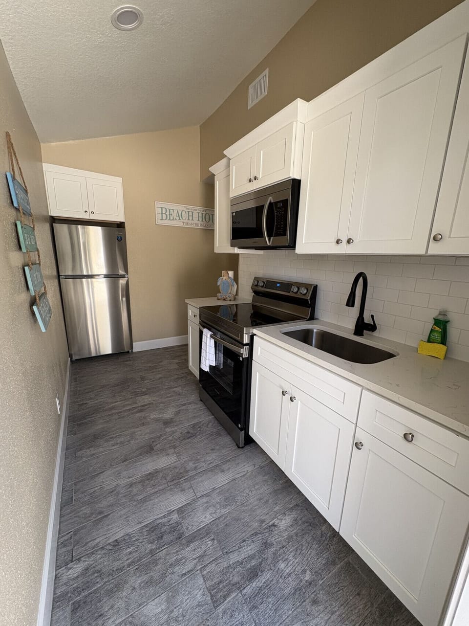 Full-size kitchen