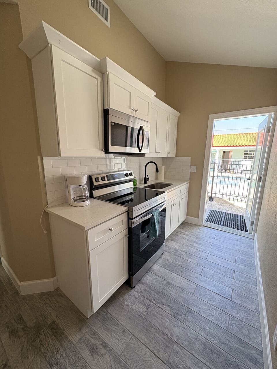 Full-size kitchen