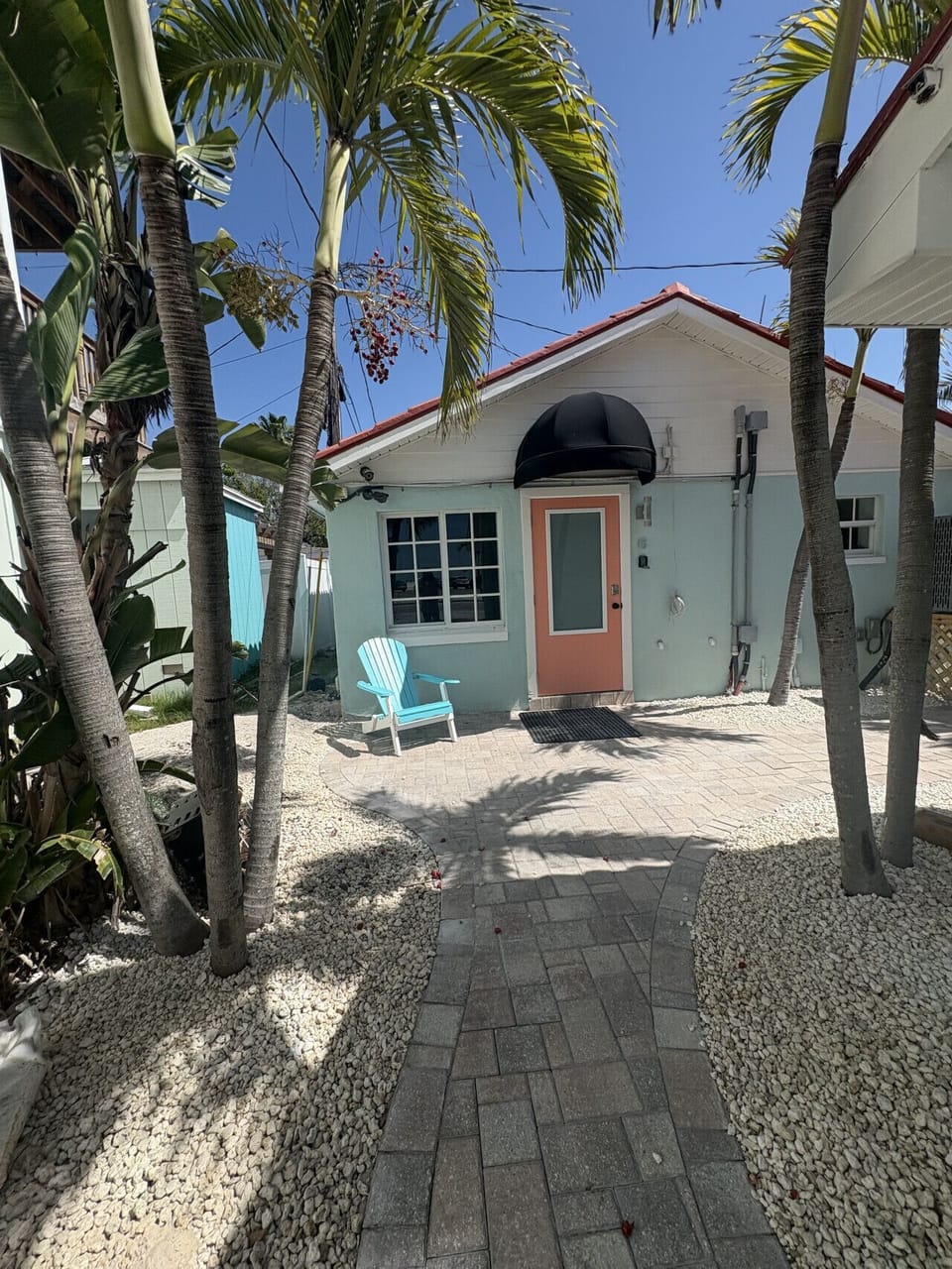 Beach Cottage with 2 parking space