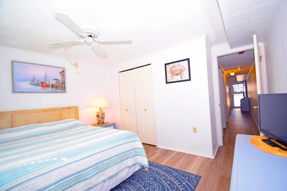 Condo, 1 Bedroom | 1 bedroom, iron/ironing board, free WiFi