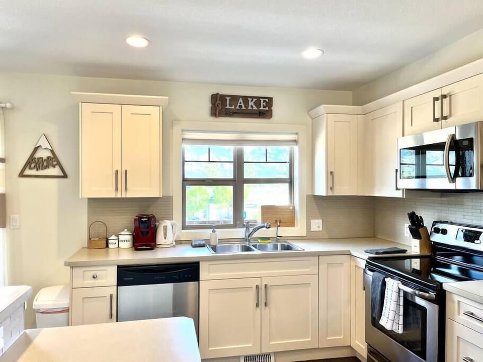 Kitchen Dishwasher