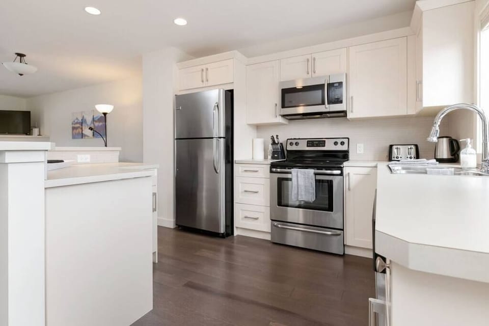 Kitchen (1)
