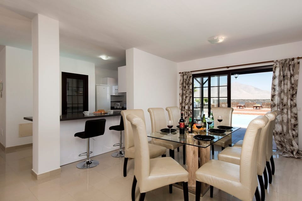 Villa Chinamar image
