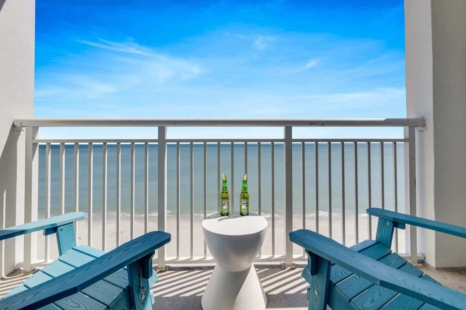 Unwind with stunning oceanfront views from your private balcony. Sip a refreshing drink, feel the gentle sea breeze, and let the sound of the waves set the perfect mood for your getaway. 