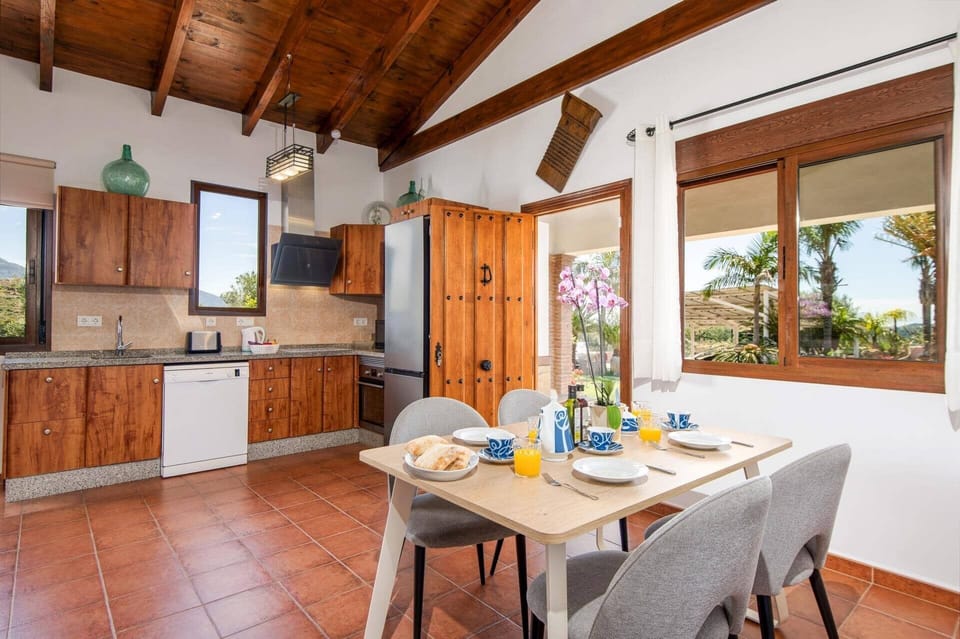 Villa Algazara image