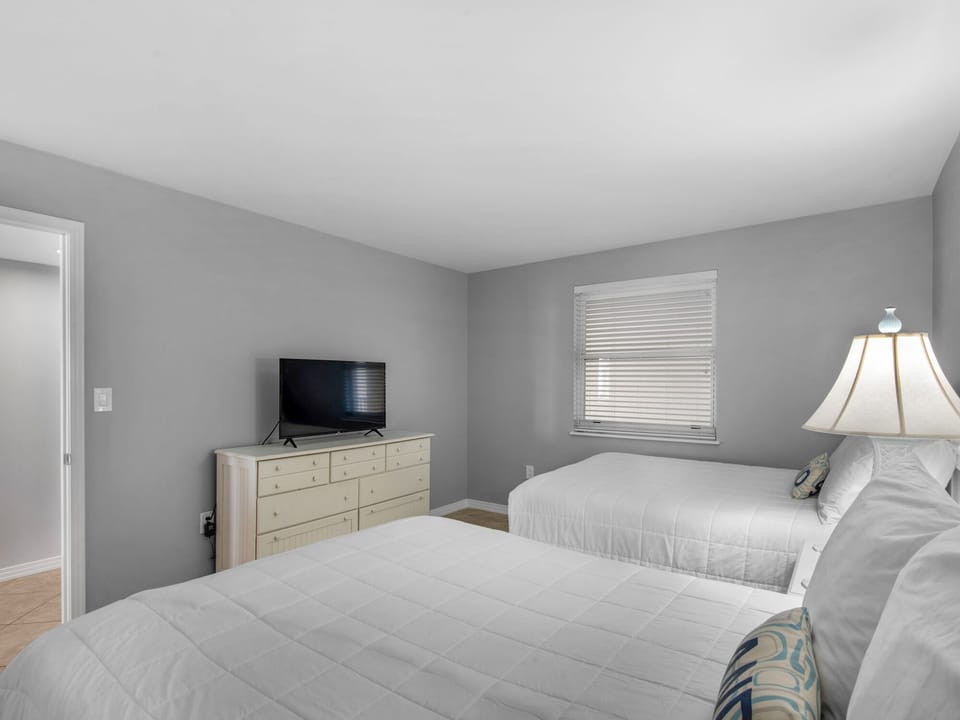 Bedroom 2 with Flat Screen TV