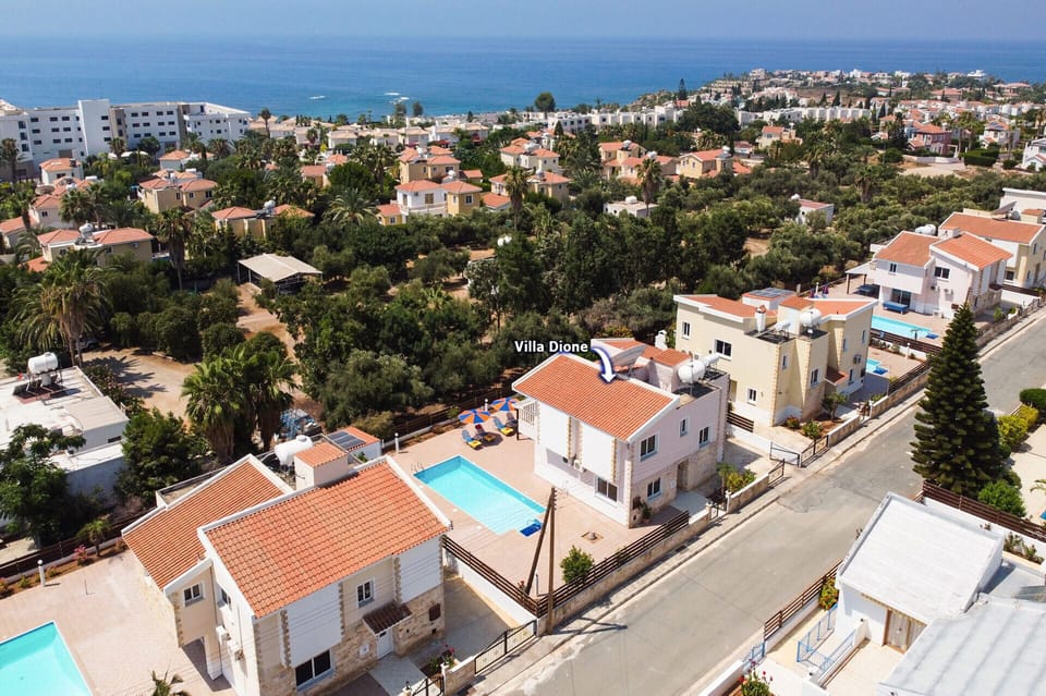 Villa Dione image