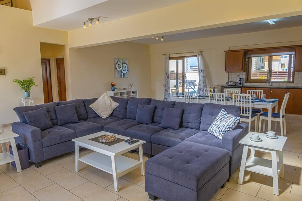 Villa Heracles image