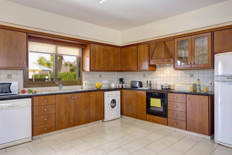 Villa Heracles image