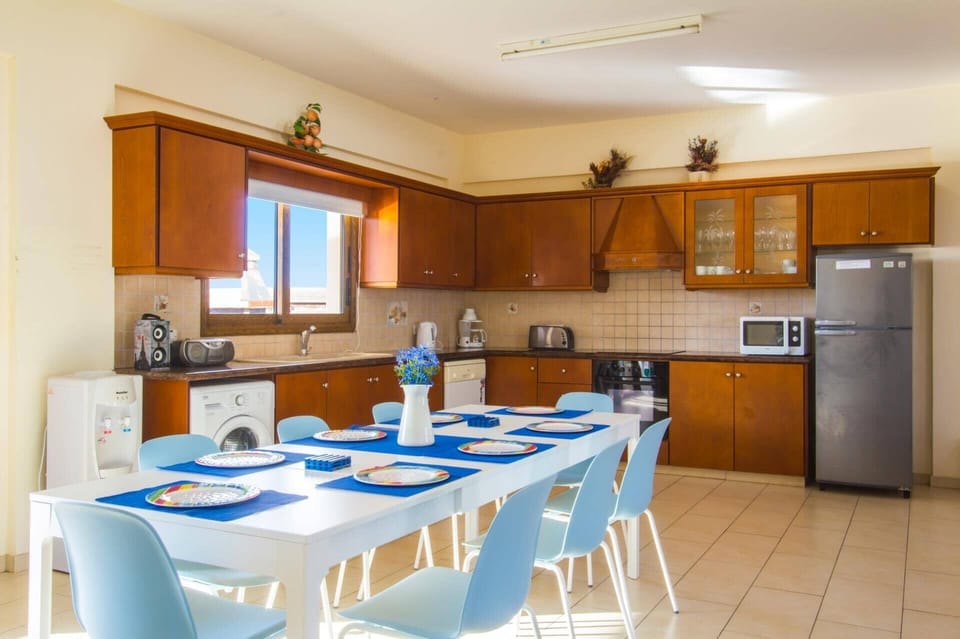 Villa Antonia image