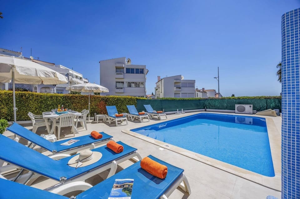 Villa Alegre image