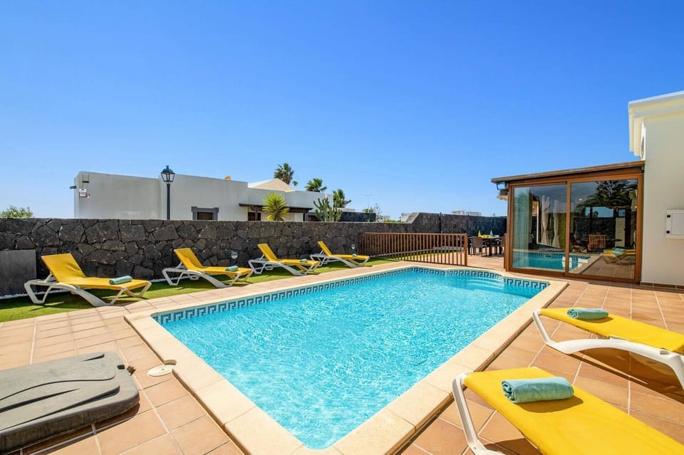Villa Alhambra image