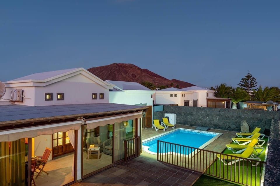 Villa Alhambra image