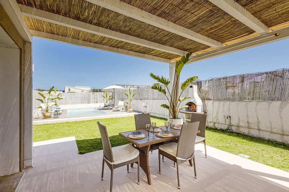 Villa Gialla image