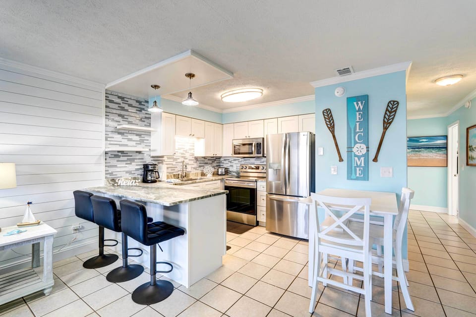 Kitchen | Coffee Maker | Toaster | Dishware & Flatware